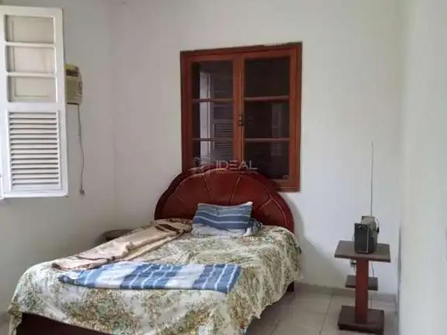 Casa / Sobrado para Venda em Campos dos Goytacazes/RJ Parque Turf Club 3 Quartos