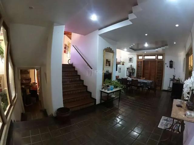 Casa / Sobrado para Venda em Campos dos Goytacazes/RJ Parque Turf Club 3 Quartos