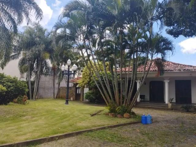 Casa / Sobrado para Venda em Campos dos Goytacazes/RJ Parque Turf Club 3 Quartos