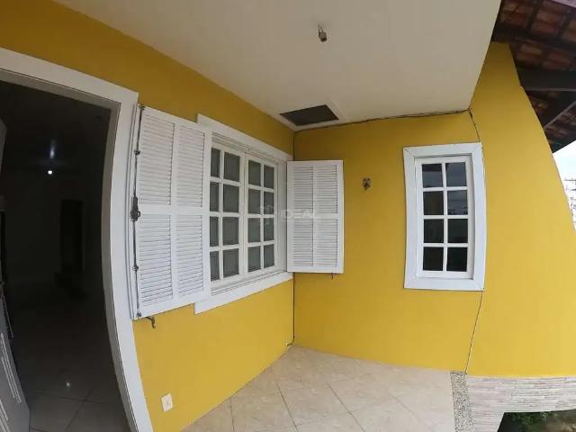 Casa / Sobrado para Venda em Campos dos Goytacazes/RJ Parque Turf Club 4 Quartos