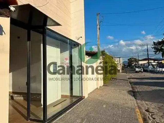 Casa / Sobrado para Venda em Cananéia/SP Centro 4 Quartos