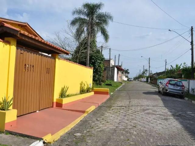 Casa / Sobrado para Venda em Cananéia/SP Rocio 5 Quartos