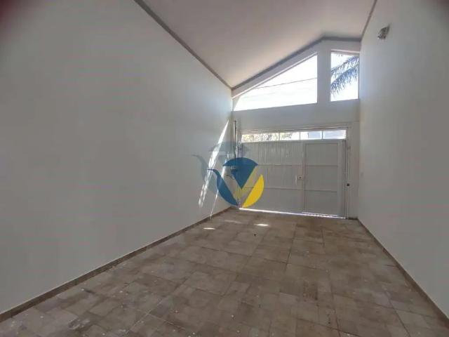 Casa / Sobrado para Venda em Cândido Mota/SP Santa Clara 3 Quartos