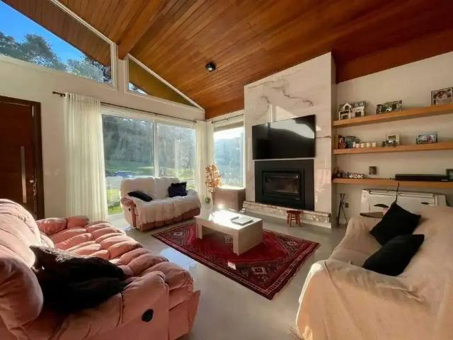 Casa / Sobrado para Venda em Canela/RS Altos Pinheiros 3 Quartos
