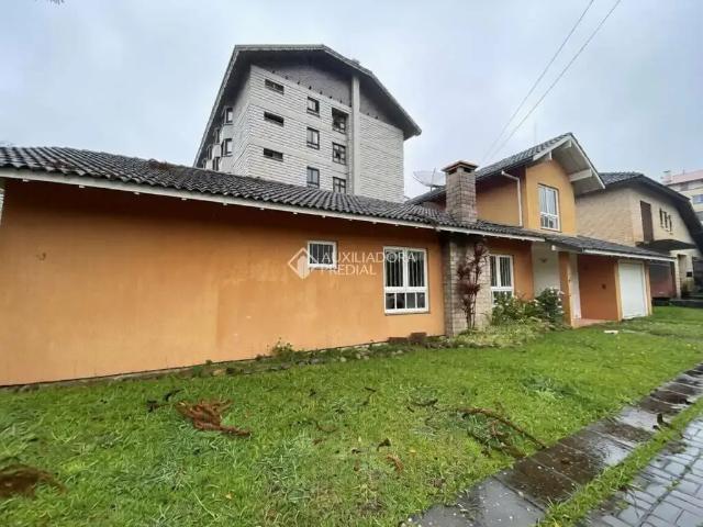 Casa / Sobrado para Venda em Canela/RS Centro 3 Quartos