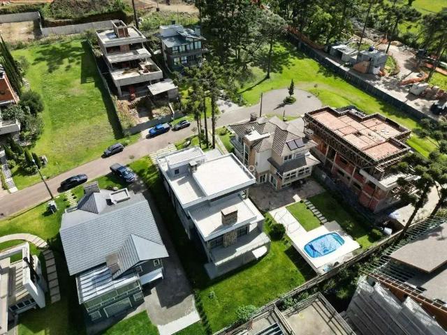 Casa / Sobrado para Venda em Canela/RS Centro 3 Quartos