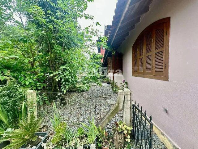 Casa / Sobrado para Venda em Canela/RS Centro 2 Quartos