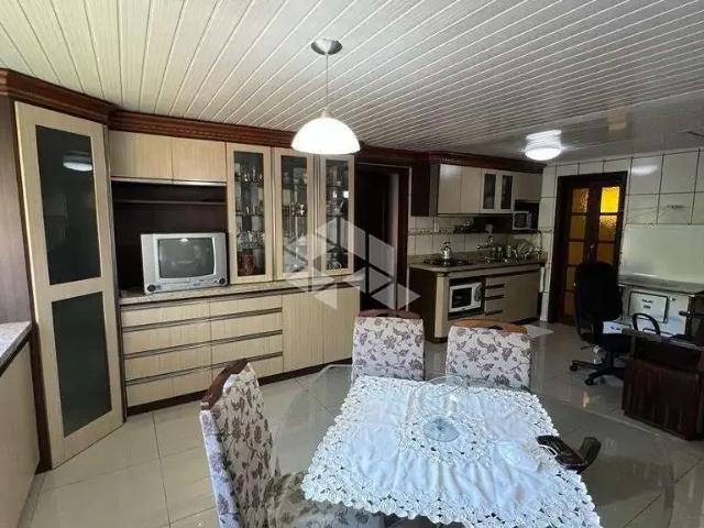Casa / Sobrado para Venda em Canela/RS Centro 4 Quartos