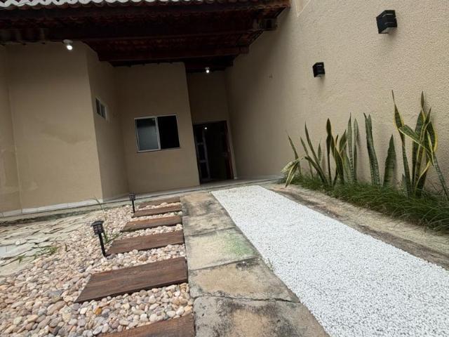Casa / Sobrado para Venda em Canindé/CE Centro 2 Quartos