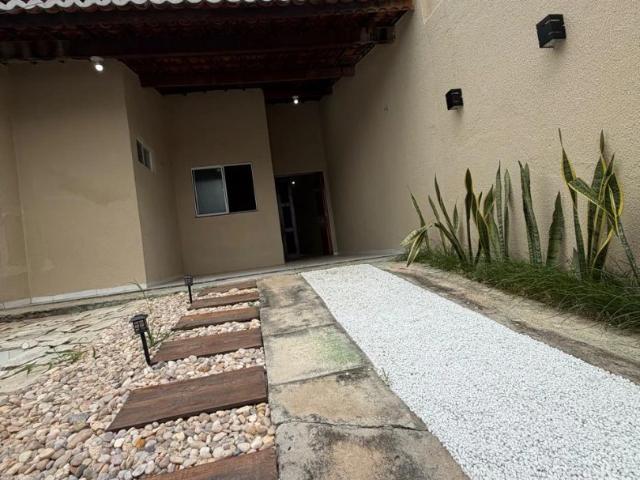 Casa / Sobrado para Venda em Canindé/CE Centro 2 Quartos