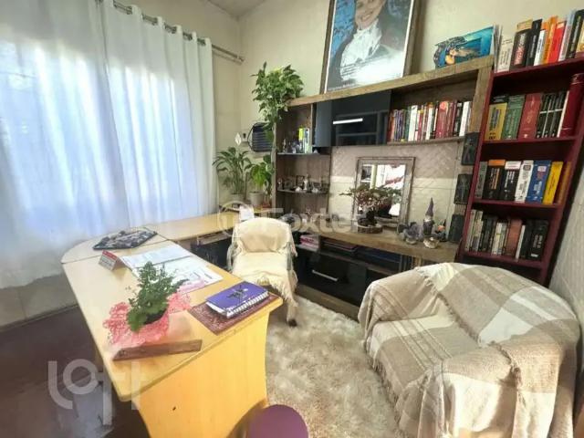 Casa / Sobrado para Venda em Canoas/RS Centro 3 Quartos