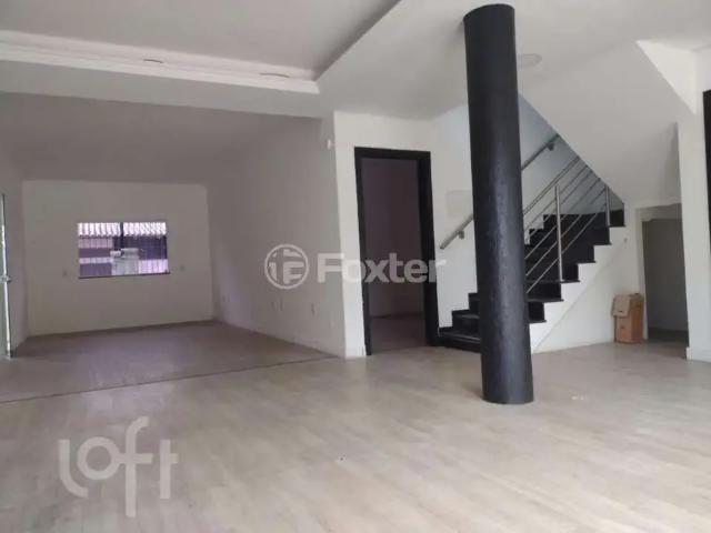 Casa / Sobrado para Venda em Canoas/RS Centro 3 Quartos