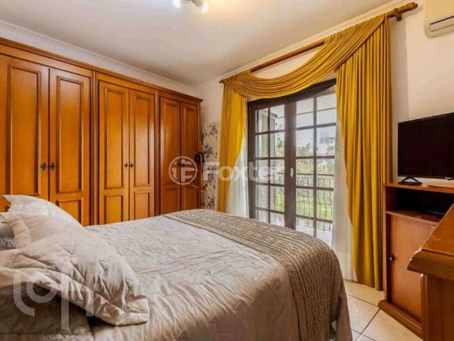 Casa / Sobrado para Venda em Canoas/RS Centro 3 Quartos