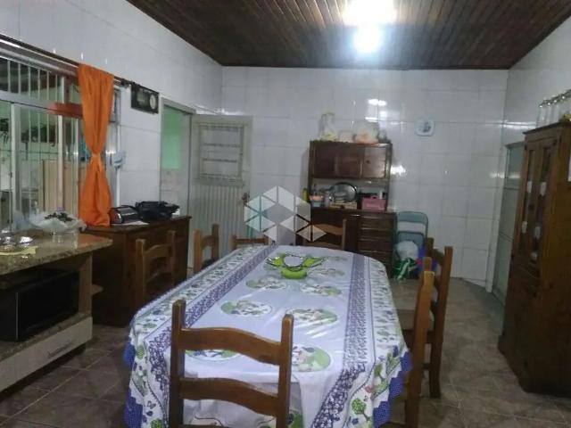 Casa / Sobrado para Venda em Canoas/RS Centro 3 Quartos
