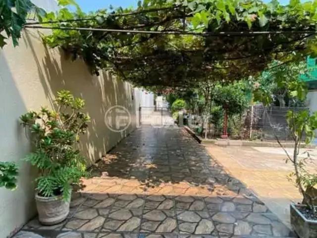 Casa / Sobrado para Venda em Canoas/RS Centro 1 Quartos