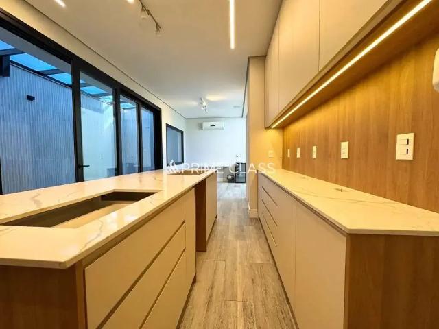 Casa / Sobrado para Venda em Canoas/RS Centro 2 Quartos