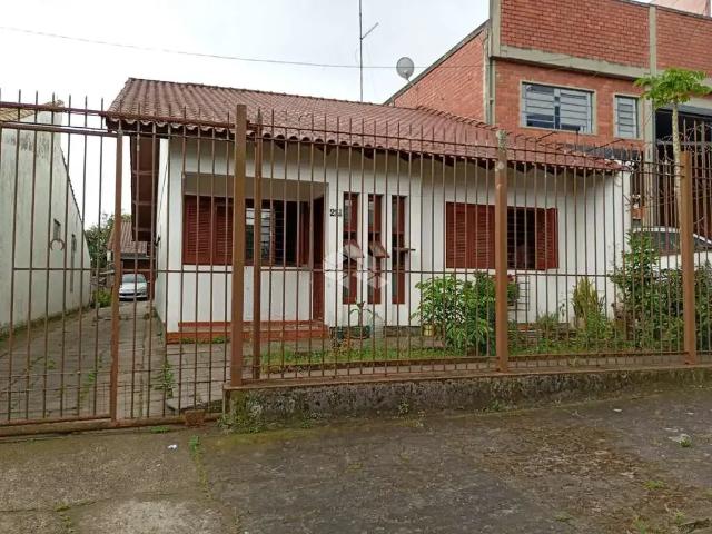 Casa / Sobrado para Venda em Canoas/RS Centro 2 Quartos