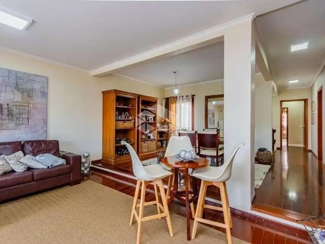 Casa / Sobrado para Venda em Canoas/RS Centro 4 Quartos