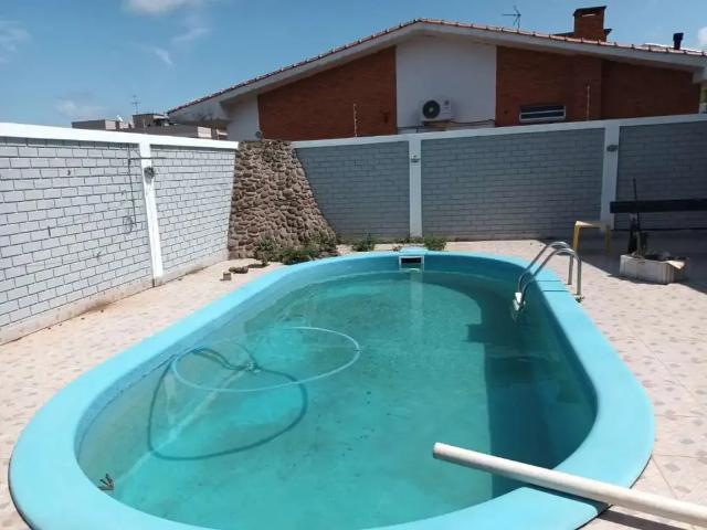 Casa / Sobrado para Venda em Canoas/RS Centro 4 Quartos