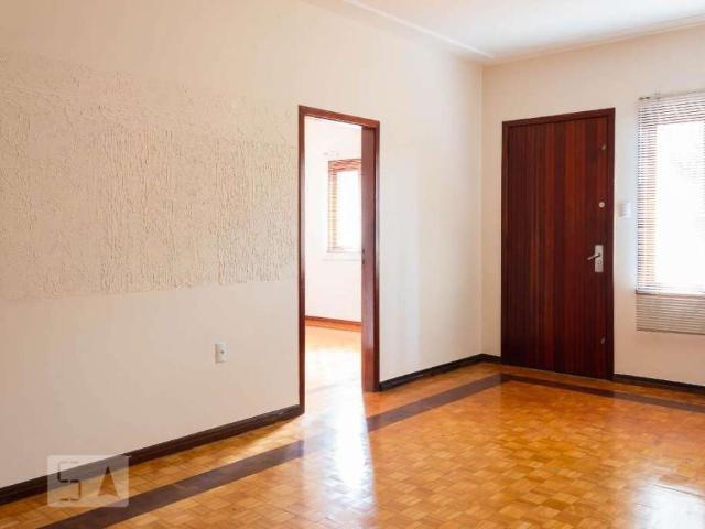 Casa / Sobrado para Venda em Canoas/RS Centro 4 Quartos