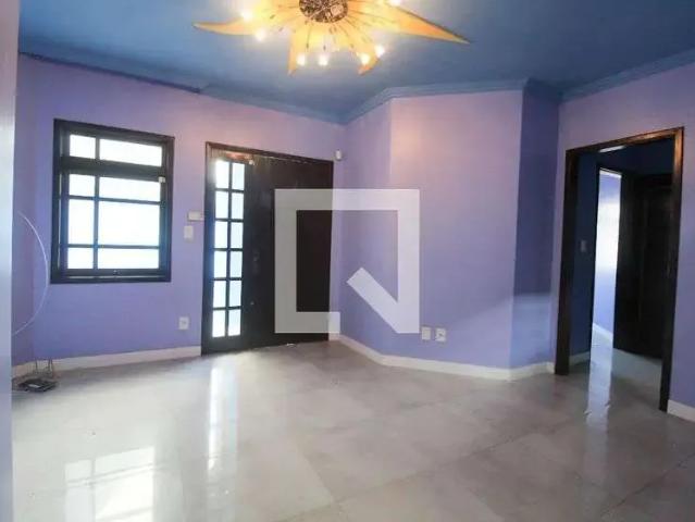 Casa / Sobrado para Venda em Canoas/RS Centro 5 Quartos