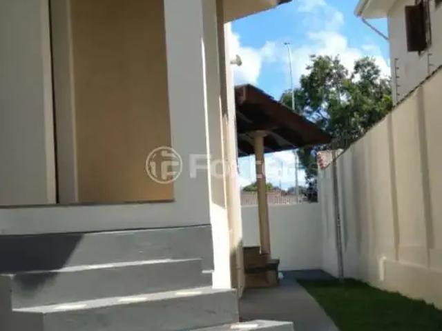 Casa / Sobrado para Venda em Canoas/RS Centro 6 Quartos