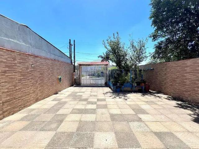 Casa / Sobrado para Venda em Canoas/RS Estância Velha 4 Quartos