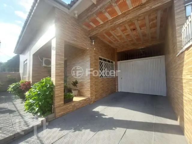 Casa / Sobrado para Venda em Canoas/RS Estância Velha 4 Quartos