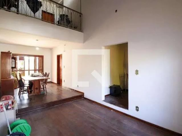 Casa / Sobrado para Venda em Canoas/RS Fátima 4 Quartos