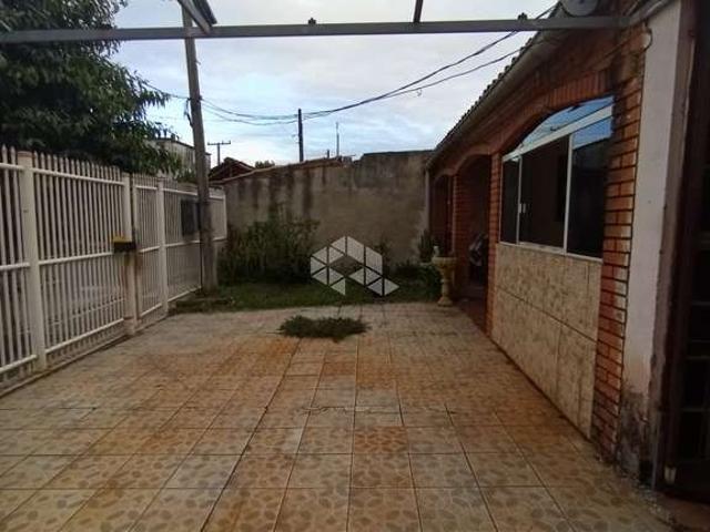 Casa / Sobrado para Venda em Canoas/RS Guajuviras 2 Quartos