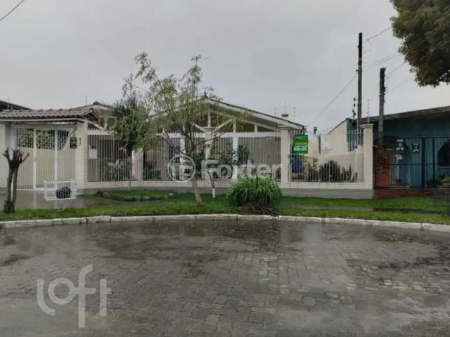 Casa / Sobrado para Venda em Canoas/RS Harmonia 4 Quartos