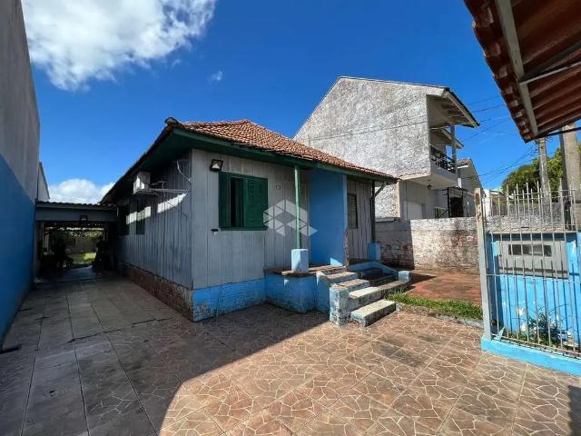Casa / Sobrado para Venda em Canoas/RS Igara 4 Quartos