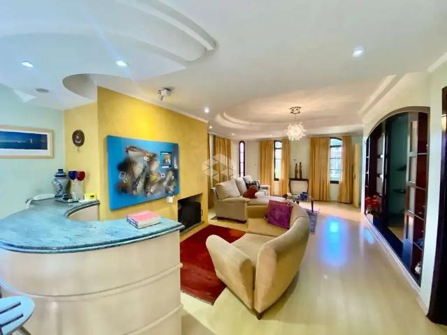 Casa / Sobrado para Venda em Canoas/RS Igara 4 Quartos