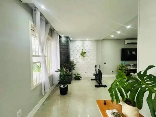 Casa / Sobrado para Venda em Canoas/RS Igara 3 Quartos