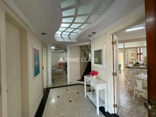 Casa / Sobrado para Venda em Canoas/RS Jardim do Lago 5 Quartos