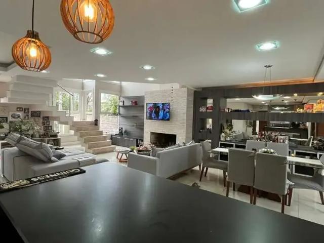 Casa / Sobrado para Venda em Canoas/RS Moinhos De Vento 3 Quartos