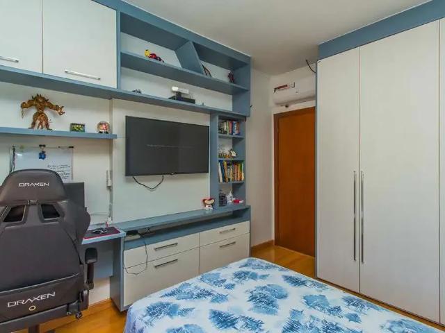 Casa / Sobrado para Venda em Canoas/RS Moinhos De Vento 4 Quartos