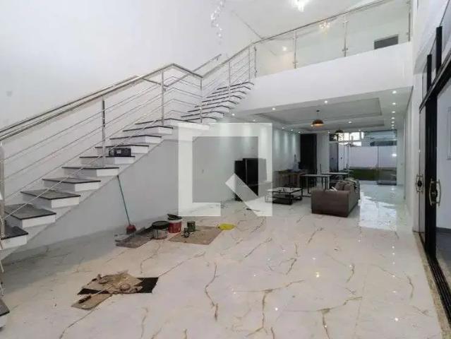 Casa / Sobrado para Venda em Canoas/RS Niterói 4 Quartos