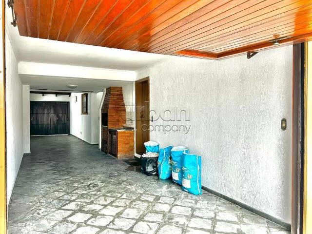Casa / Sobrado para Venda em Canoas/RS Niterói 5 Quartos