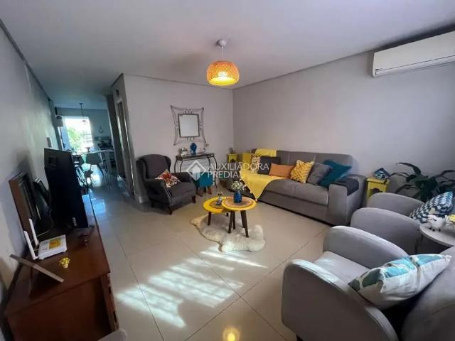 Casa / Sobrado para Venda em Canoas/RS Nossa Senhora das Graças 2 Quartos