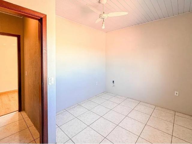 Casa / Sobrado para Venda em Canoas/RS Olaria 2 Quartos