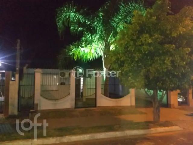 Casa / Sobrado para Venda em Canoas/RS Olaria 2 Quartos