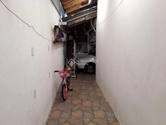 Casa / Sobrado para Venda em Canoas/RS Olaria 2 Quartos