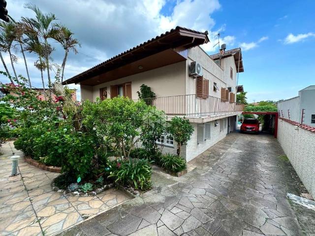 Casa / Sobrado para Venda em Canoas/RS Olaria 5 Quartos