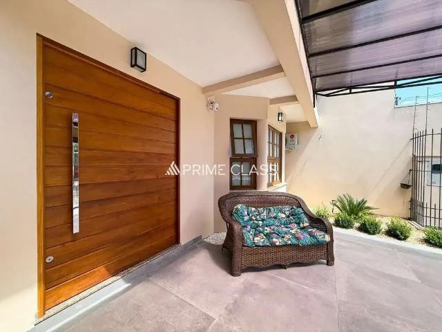 Casa / Sobrado para Venda em Canoas/RS Pitangueiras 3 Quartos