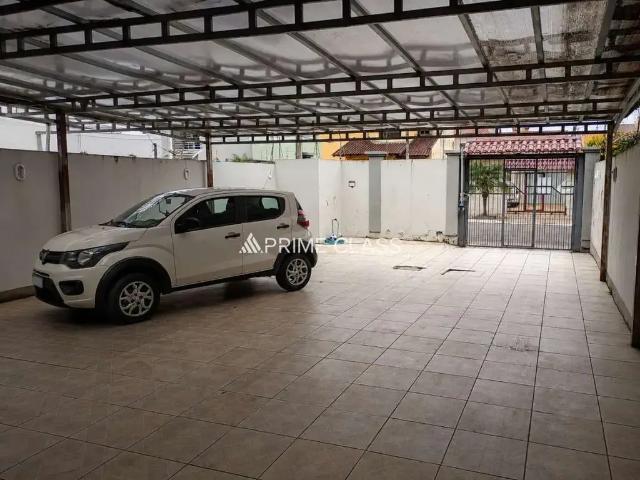 Casa / Sobrado para Venda em Canoas/RS Pitangueiras 3 Quartos