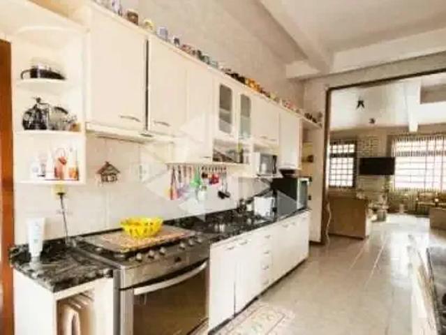 Casa / Sobrado para Venda em Canoas/RS São José 4 Quartos
