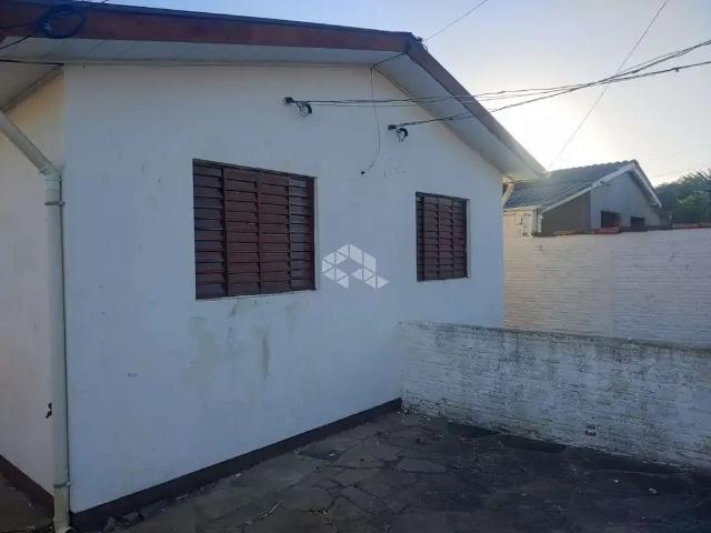 Casa / Sobrado para Venda em Canoas/RS São Luis 4 Quartos