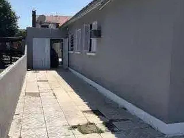 Casa / Sobrado para Venda em Canoas/RS São Luis 6 Quartos