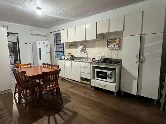 Casa / Sobrado para Venda em Canoas/RS São Luis 3 Quartos